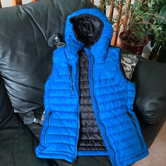 Stormtech Women’s Hooded Vest, Size S - Picture 5 of 7